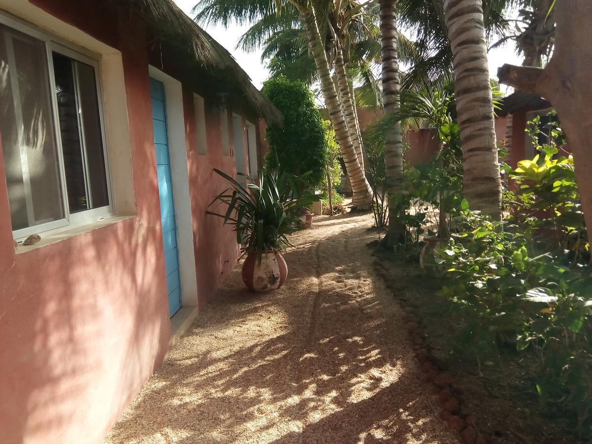Hôtel Joal Lodge Extérieur photo